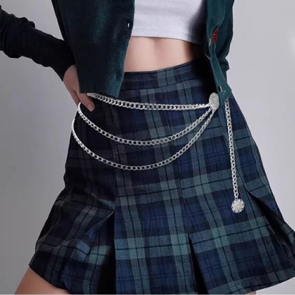 Multilayer Charm Chain Belt - Picture 3 of 7